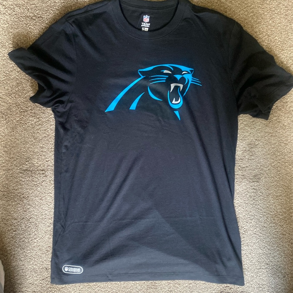 Carolina Panther NFL t-shirt